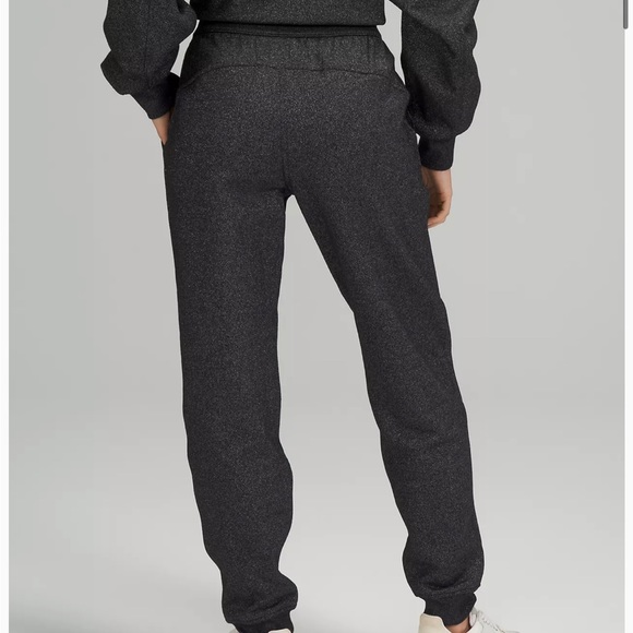 Scuba High-Rise Jogger 
Sparkle - Picture 4 of 4